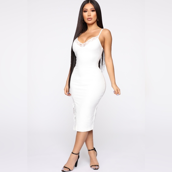 Gorgeous Ivory Lace Dress - Picture 4 of 5